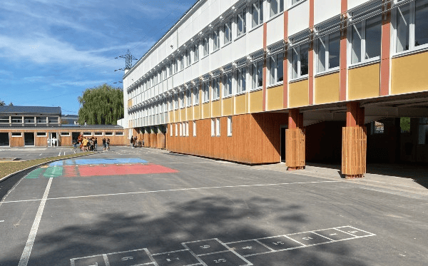 École Anne Godeau façade