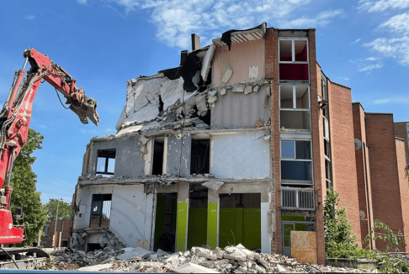 Bâtiment Perrault 1 - 2