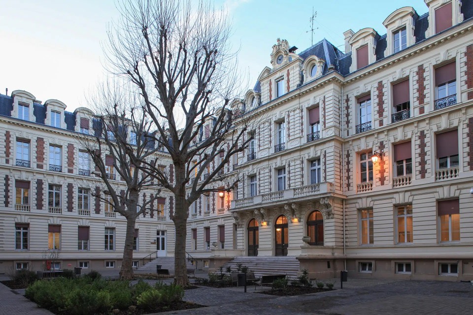 Façade de l'immeuble rue Condorcet Paris